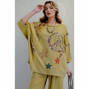 Easel Lime Green Oversized Patchwork Piece Sign and Star Top
